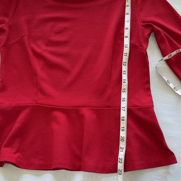 Ann Taylor Perfect Red Peplum Top Knit Pullover Fitted Stretch 3/4 Sleeve Sz M - Picture 8 of 12